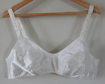Brassiere  Time Vintage White Cotton Lining Lingerie Ladies Bra White Cotton Polyester Lace Bra Made in   era 1980 s