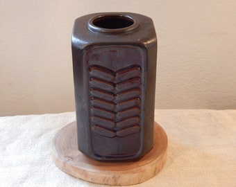 Brown/ Purple Ceramic Vase   Design