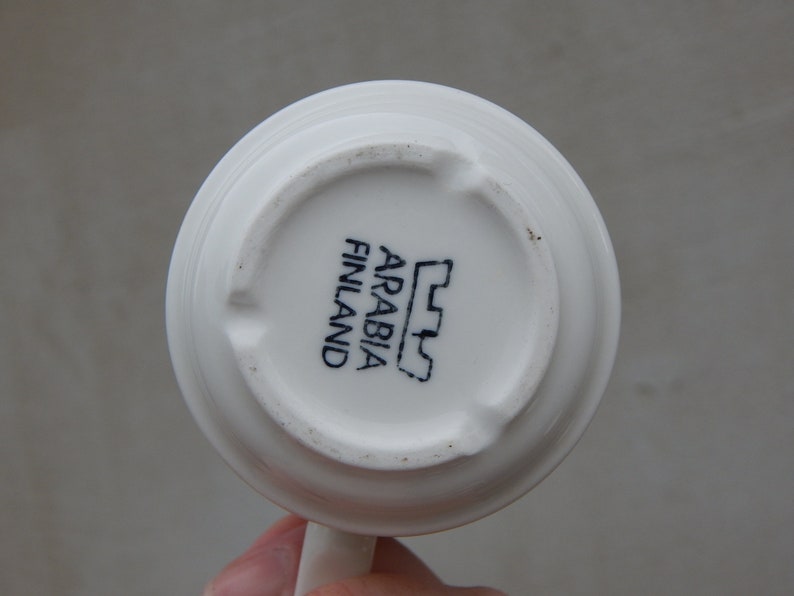 Arabia of Finland Espressokopp Kaffekopp med fat Vit Keramik Set 1970-talet bild 4