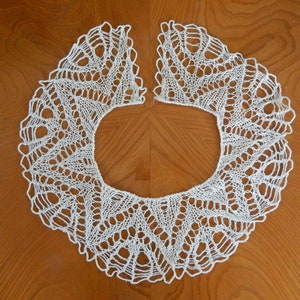 Vintage Detachable Off White Hand Knitted Collar Hand Made Lace, 1970 s,  era