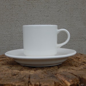 Arabia of Finland Espressokopp Kaffekopp med fat Vit Keramik Set 1970-talet bild 2