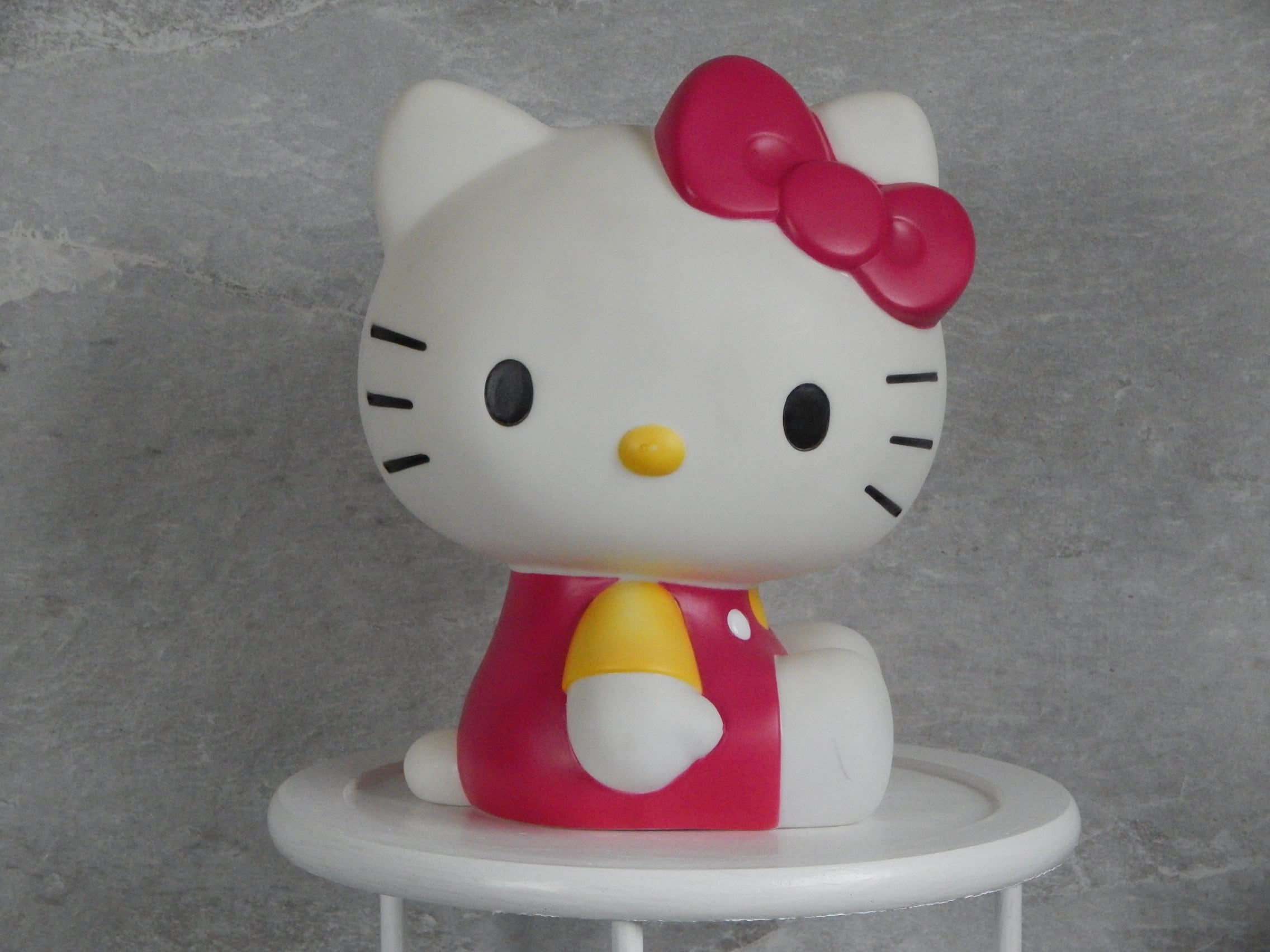 Vintage Plastic Hello Kitty Cash Box 76 12 SANRIO Co LTD Money