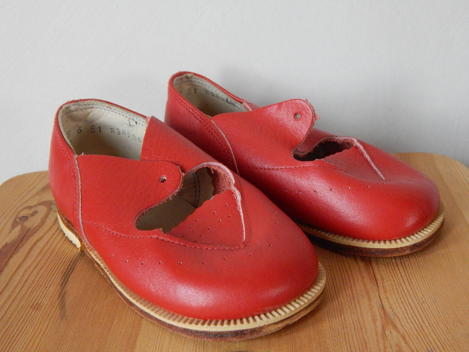 Vintage kids Red Leather shoes from 1980 s Soviet baby shoes | Etsy