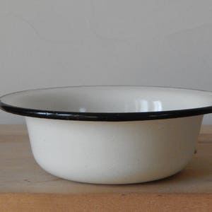 Vintage Tin White Enamel Bowl Rustic Home Decor  Tableware,  Farmhouse, Country Decor,