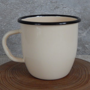 Vintage Cup Yellow Enamel Mug / Cup Rustic Home Decor  Tableware Army Cup Camping Cup