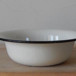 Vintage White Enamel Bowl Rustic Home Decor  Tableware,  Farmhouse, Country Decor,
