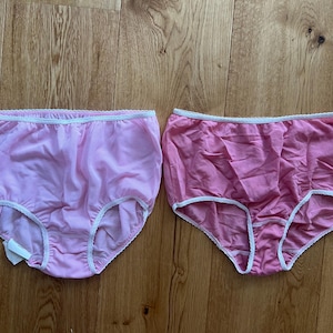 1 pair Vintage Lingerie Knickers Pink Viscoze Polyester Underpants.