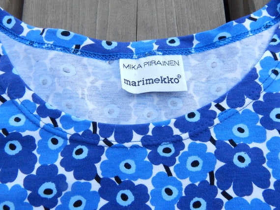 Marimekko Unikko T- shirt Blue White Ladies short… - image 3