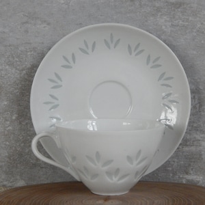 Taza y platillo de café expreso LEHTI Arabia of Finland, diseñado por Friedl Holzer-Kjellberg, juego de porcelana de arroz blanco, década de 1970