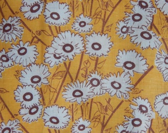 Vintage Unused Cotton Fabric Yellow Color Fabric with White Flowers 80 cm x 286 cm KREENHOLM Manufacture Chintz