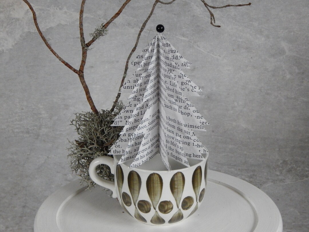 3D Christmas Tree Table Decor Black and White Made of English Book