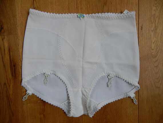 Girdle Soviet -Time Vintage White Suspender Girdle