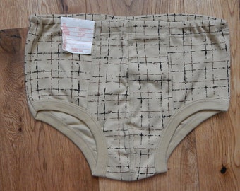 Vintage Underwear NOS Mens Size LARGE Unused Undies Beige Underpants 100% Cotton Made in   era