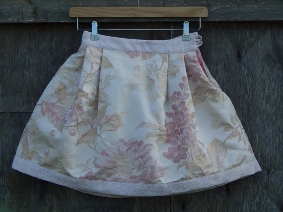 Vintage Women Taffeta Skirt Pink/ Beige/ Gold Taf… - image 1