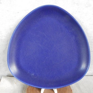 Scandinavian Vintage Höganäs Keramik Blue Triangle Dinner Plate Stoneware