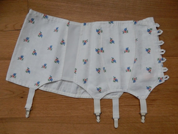 Girdle Soviet -Time Vintage White Little flowers S