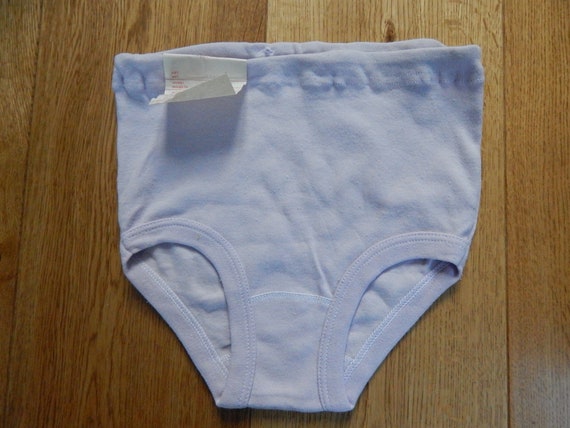 Girls Teenagers Vintage Underwear Unused Vintage Underwear Underpants 100%  Cotton Made in Era NOS Size SMALL -  Canada