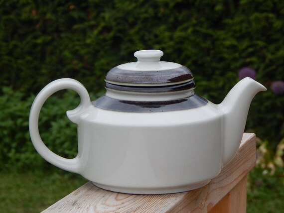 Vintage Arabia of Finland KARELIA Pattern Brown Stripe Teapot With 