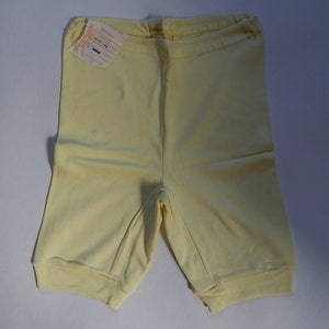Vintage Underwear Ladies Unused Pale Yellow Cotton Knickers with Factory Tag Underpants