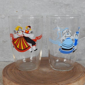 Set of 2 Drinking glasses tumbler with Tantsupidu Tallinn 1975 Image Glassware  Glass Tumblers Cartoon Style Drinking Glass