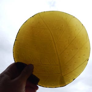 Set of 2 Bergdala Glasbruk Leaf Shaped Glass Plates Scandinavian Vintage Green Minimalist Glass Plate Textured Plate Made in Sweden 1970