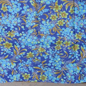 Antique Fabric Colors Blue/ Green and Natural White Flower Blueberry Fabric Vintage light Cotton/ Viscoze Fabric 1950 s  82 cm x 400 cm