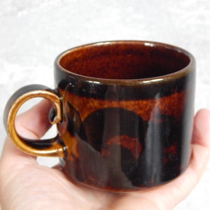 Arabia of Finland Soraya Cup Brown Coffee Cup Stoneware Hand Painted Gunvor Olin-Grönqvist pattern