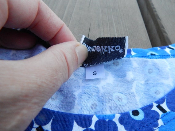 Marimekko Unikko T- shirt Blue White Ladies short… - image 6