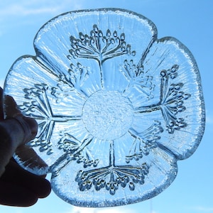 Set of 2 Scandinavian Vintage Lasisepat cow parsley glass bowl for desserts Pertti Kallioinen in the 1970&#39;s for Lasisepat, Finland