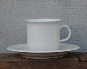 Set of 4 Arabia of Finland Arctica Coffee Cup and Saucer Replacement Cup Designed by Inkari Leivo White Ceramic Set 1970s