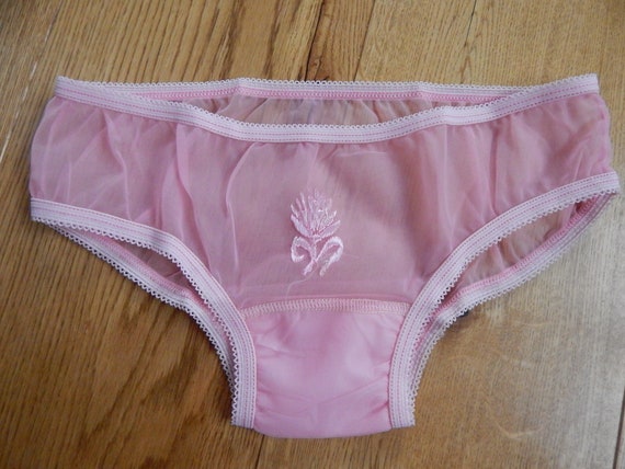 Vintage Period Panties Ladies Unused Pink Knickers 1980-s Size S