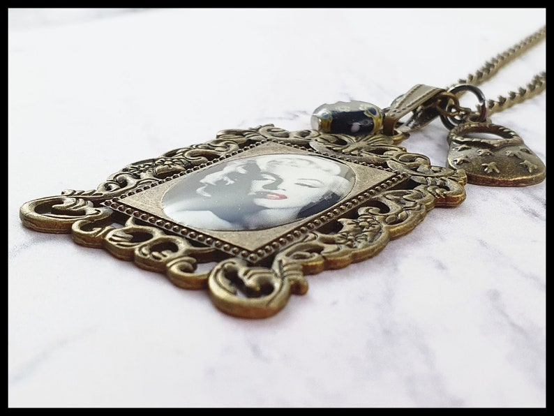 Marilyn Monroe Necklace Vintage inspired jewelry Marilyn Monroe Art pendant