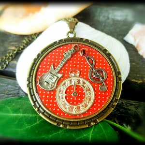 Epoxy resin necklace Music speaks, Big Pendant Necklace Music symbols, Silver Treble Clef note necklace Wicked the musical Gift for musician