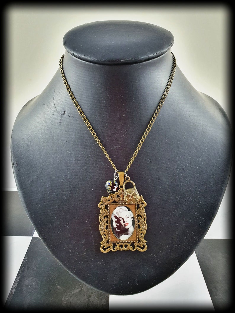 Marilyn Monroe Necklace Vintage inspired jewelry Marilyn Monroe Art pendant