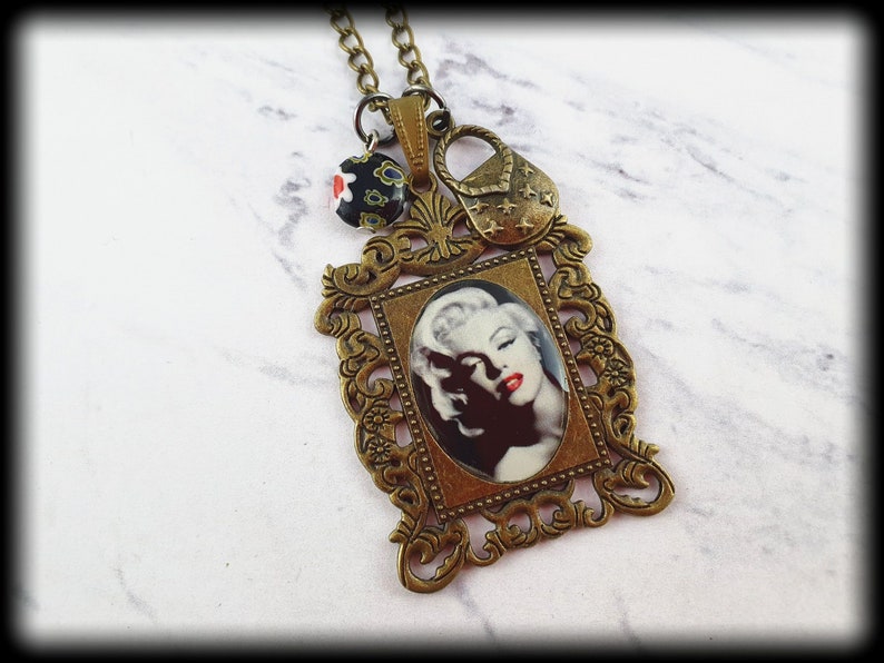 Marilyn Monroe Necklace Vintage inspired jewelry Marilyn Monroe Art pendant