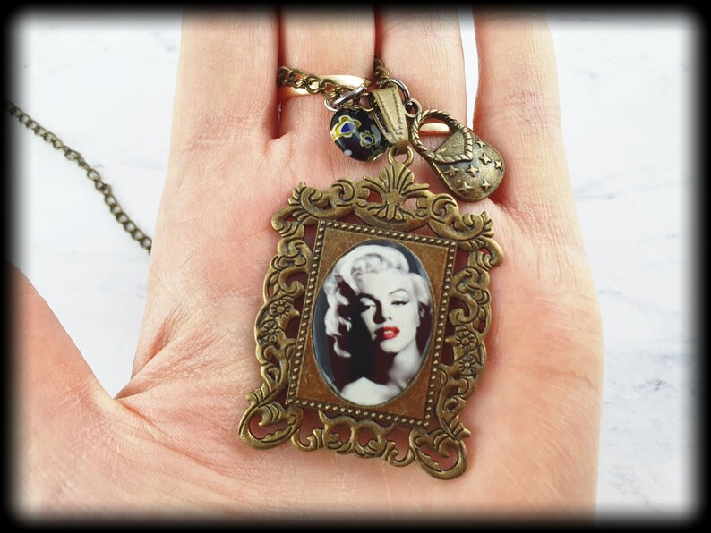 Marilyn Monroe Necklace Vintage inspired jewelry Marilyn Monroe Art pendant