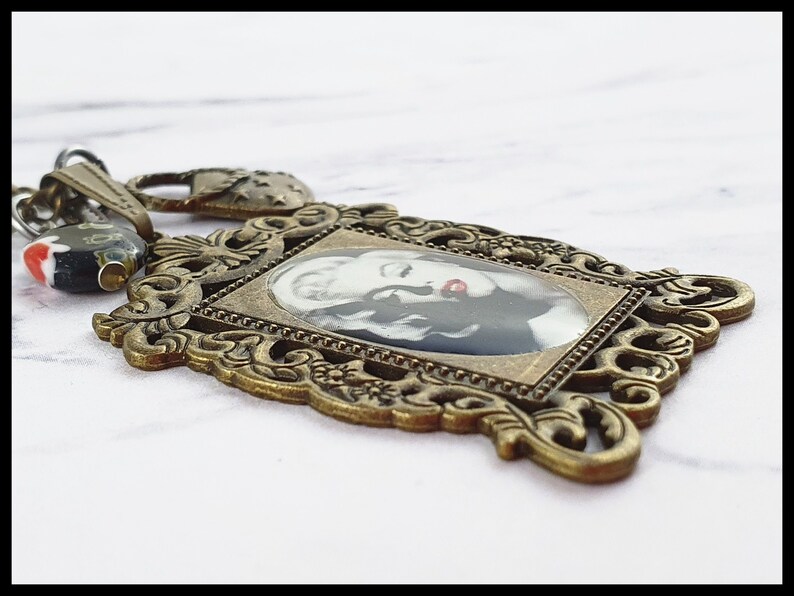 Marilyn Monroe Necklace Vintage inspired jewelry Marilyn Monroe Art pendant