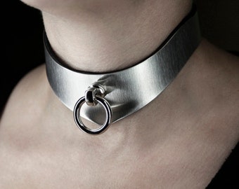BDSM Halsband Metall abschließbar und personalisierbar
