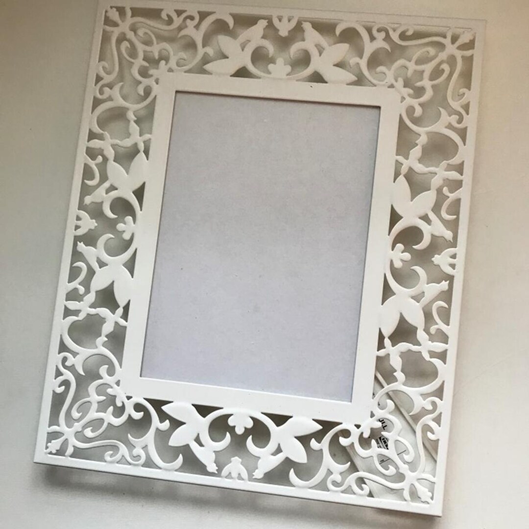 Frosakull Ikea White Metalwork Little Birds Botanical Frame
