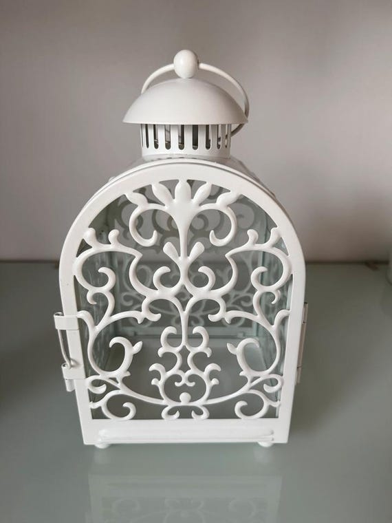 Ikea Gottgera Vintage Weiß Verzierte Metall Arbeit Laterne für Kerzen, Metall und Glas