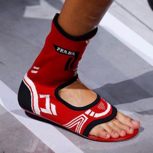 Rare Vintage Prada Surfer Sandal Red Slip on Shoes size 39 Women Unisex Designer Summer Shoes Linea Rossa Sport Knit Flat Sandals