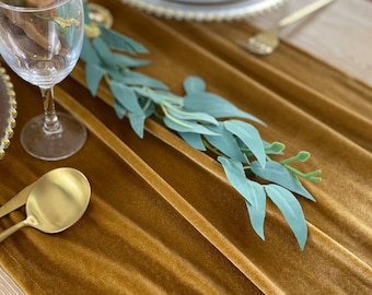 Golden Velvet Table Runner