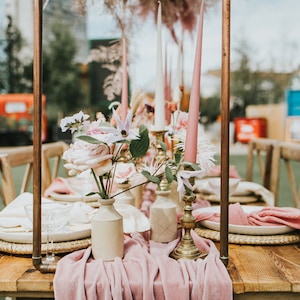 Pink Velvet Table Runner imagem 4