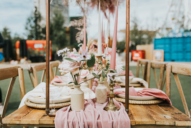 Pink Velvet Table Runner imagem 4