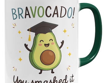 Bravocado Tasse - Abschluss Geschenk mit Avocado - Graduation Mug - Bachelor Master Abitur Geschenk - Keramiktasse - 12 Farben - 325ml