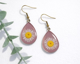 Pressed Flower Earrings, Dried Flower Earrings, Real Flower Earrings, Daisy Earrings, Pressed Daisy Earrings, Teardrop Earrings, Wildflower