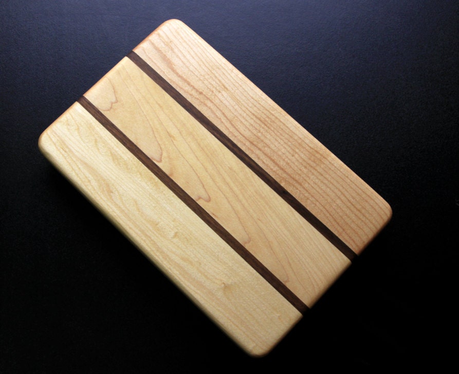 Solid Maplewood Flatgrain Cheese Board With Natural Walnut Etsy