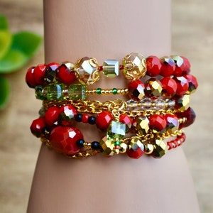 Red and Green Beaded Christmas Wrap Bracelet: Handmade Holiday Jewelry