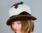 Ladies Christmas hat, felt cloche hat for Christmas, Christmas Pudding hat