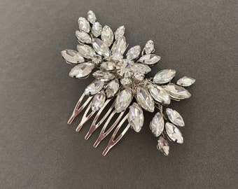 Greta Crystal Bridal Hair Comb: Diamanté Wedding Hairpiece